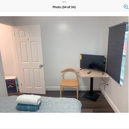 Stylist Bedroom Central Of بالتيمور المظهر الخارجي الصورة