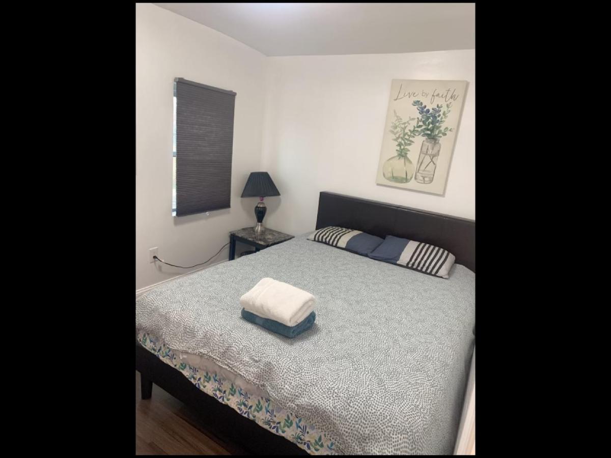 Stylist Bedroom Central Of بالتيمور المظهر الخارجي الصورة